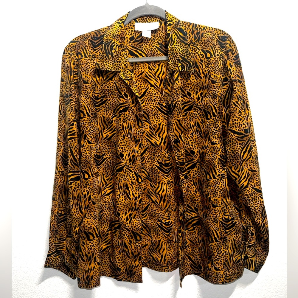 Petite Sophisticate 100% silk leopard animal print long sleeve Size Large